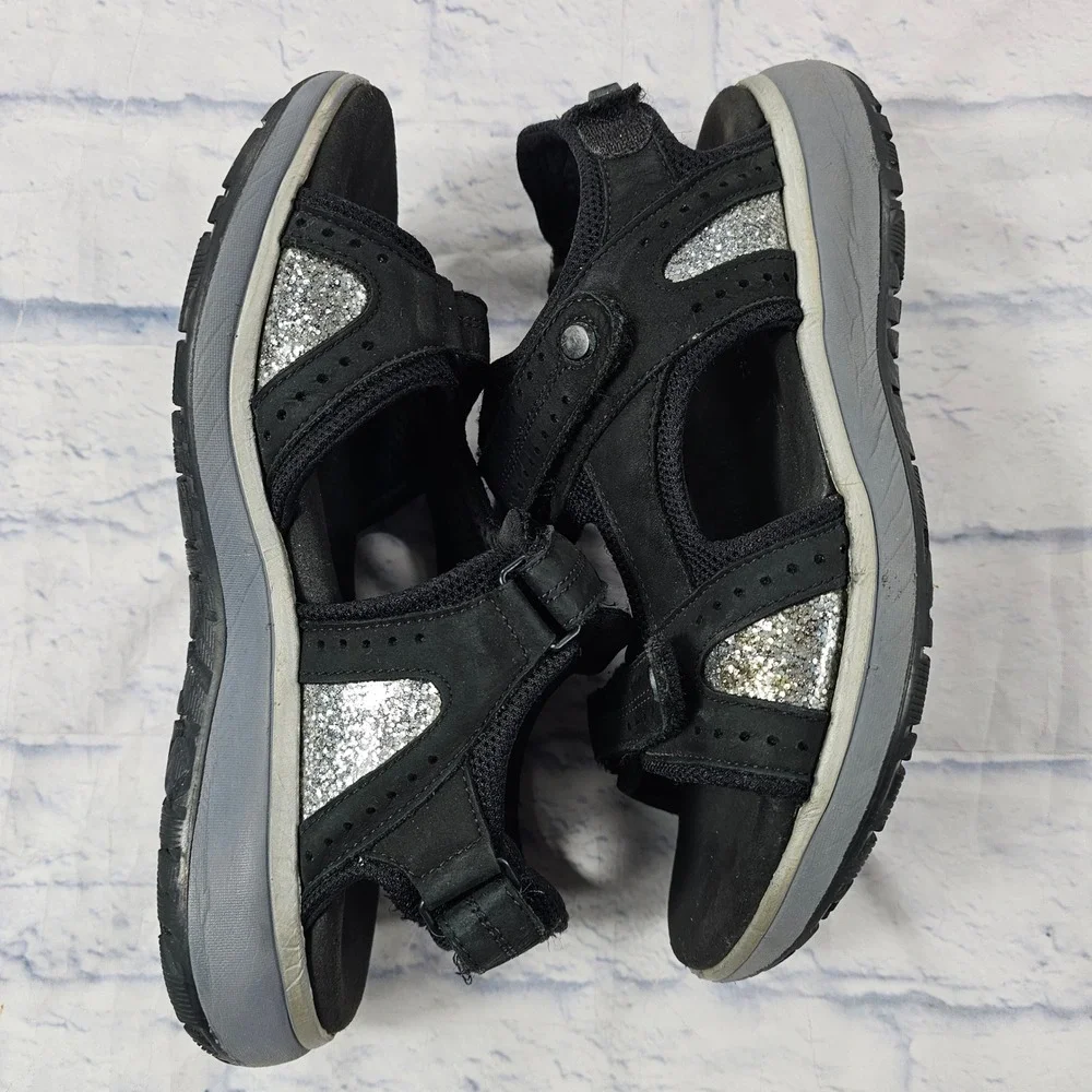 SAS Embark Sandals Womens 8 Black Silver Glitter Strappy Adjustable Comfort